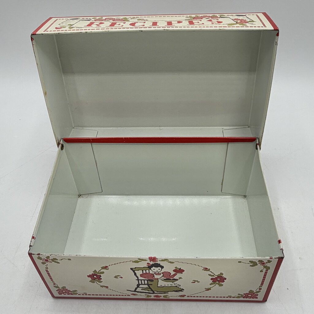 Vintage Stylecraft of Baltimore #815 Tin Recipe Box Needlepoint Lady Baking Apple Pie /cb