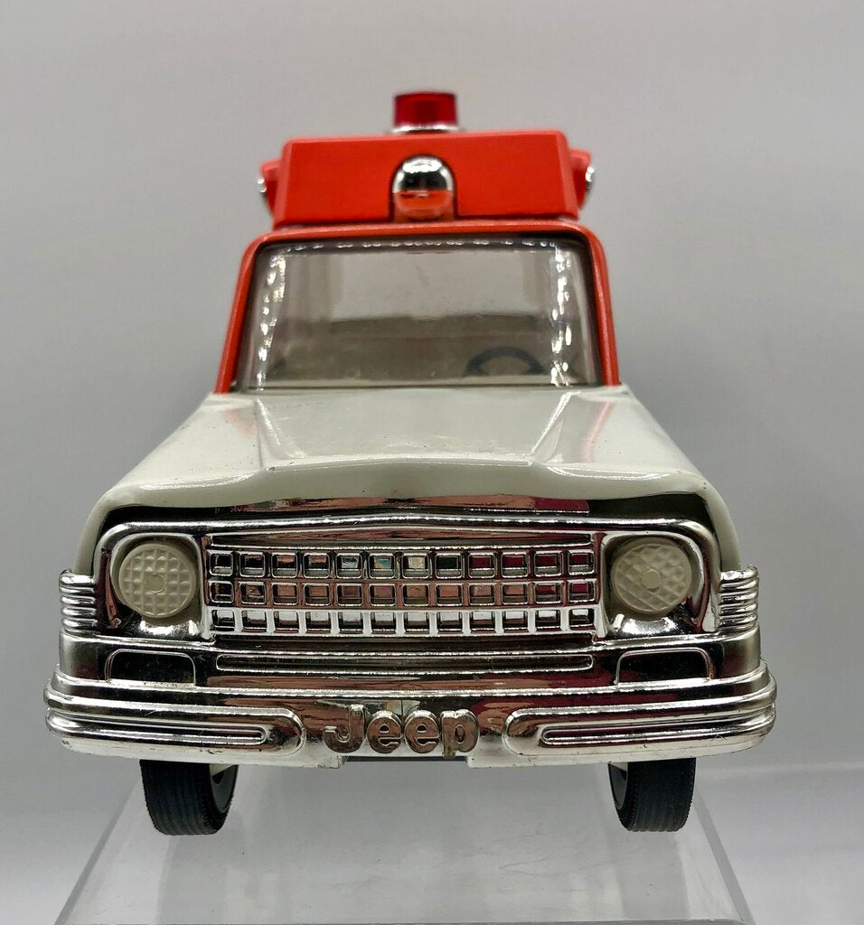 1970’s Tonka Jeep Wagoneer Rescue Ambulance /b