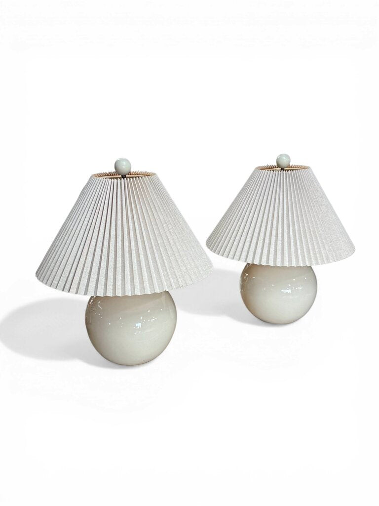 VTG Post-Modern Ceramic Sphere Lamp (WORKS)