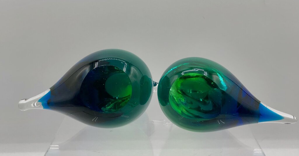 Pair of Vtg MCM Swedish Art Glass Song Birds /b