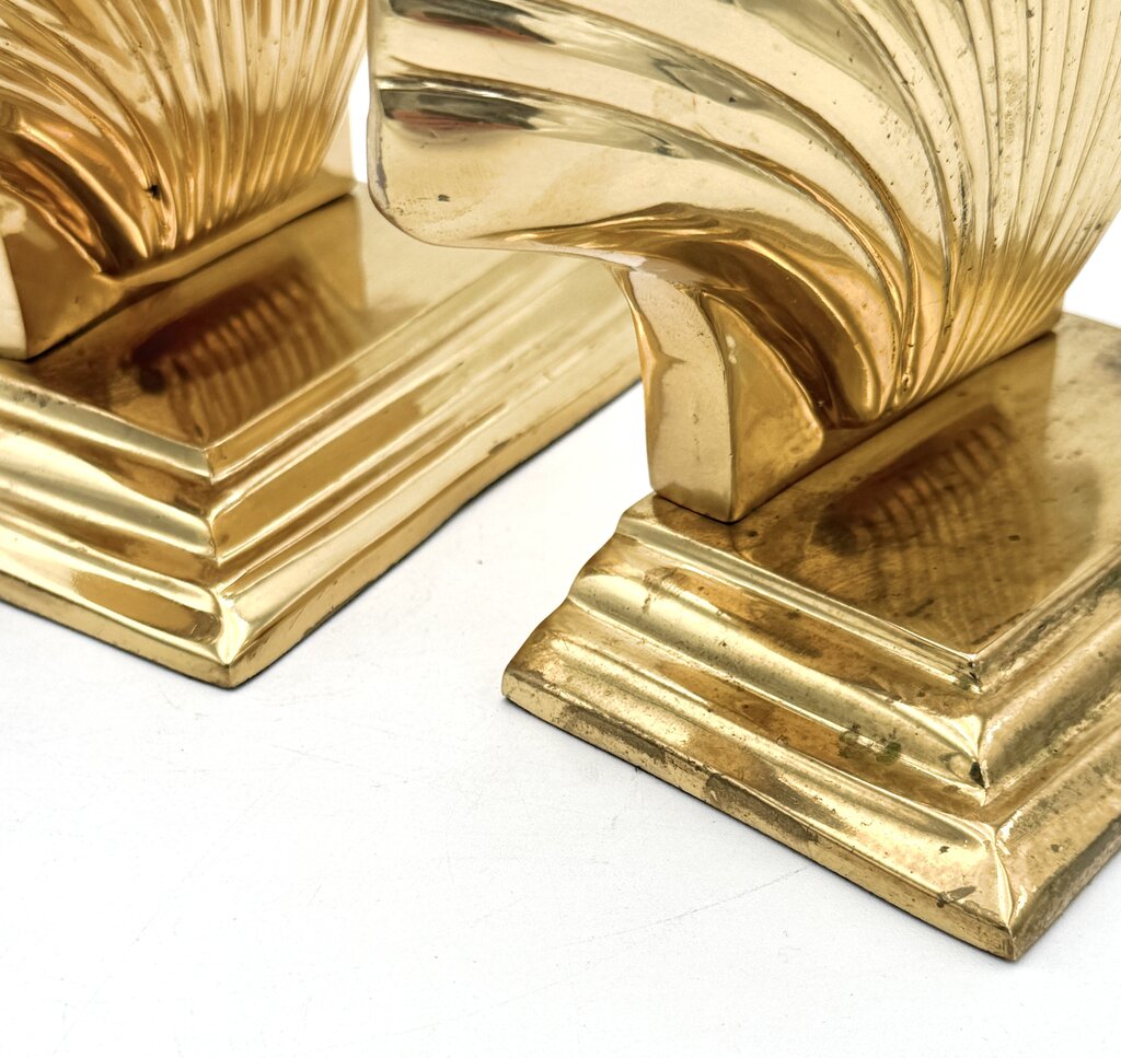 VTG Brass Set of 2 Clamshell Bookends