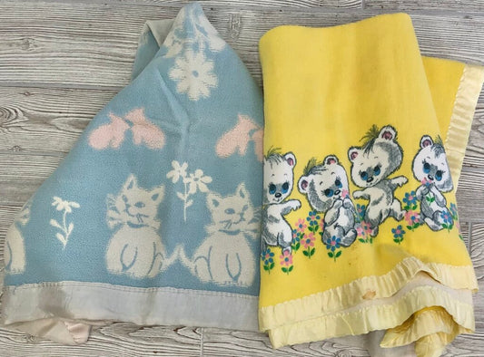 2 Vintage Baby Blankets 100% Cotton Kittens & Bears /b