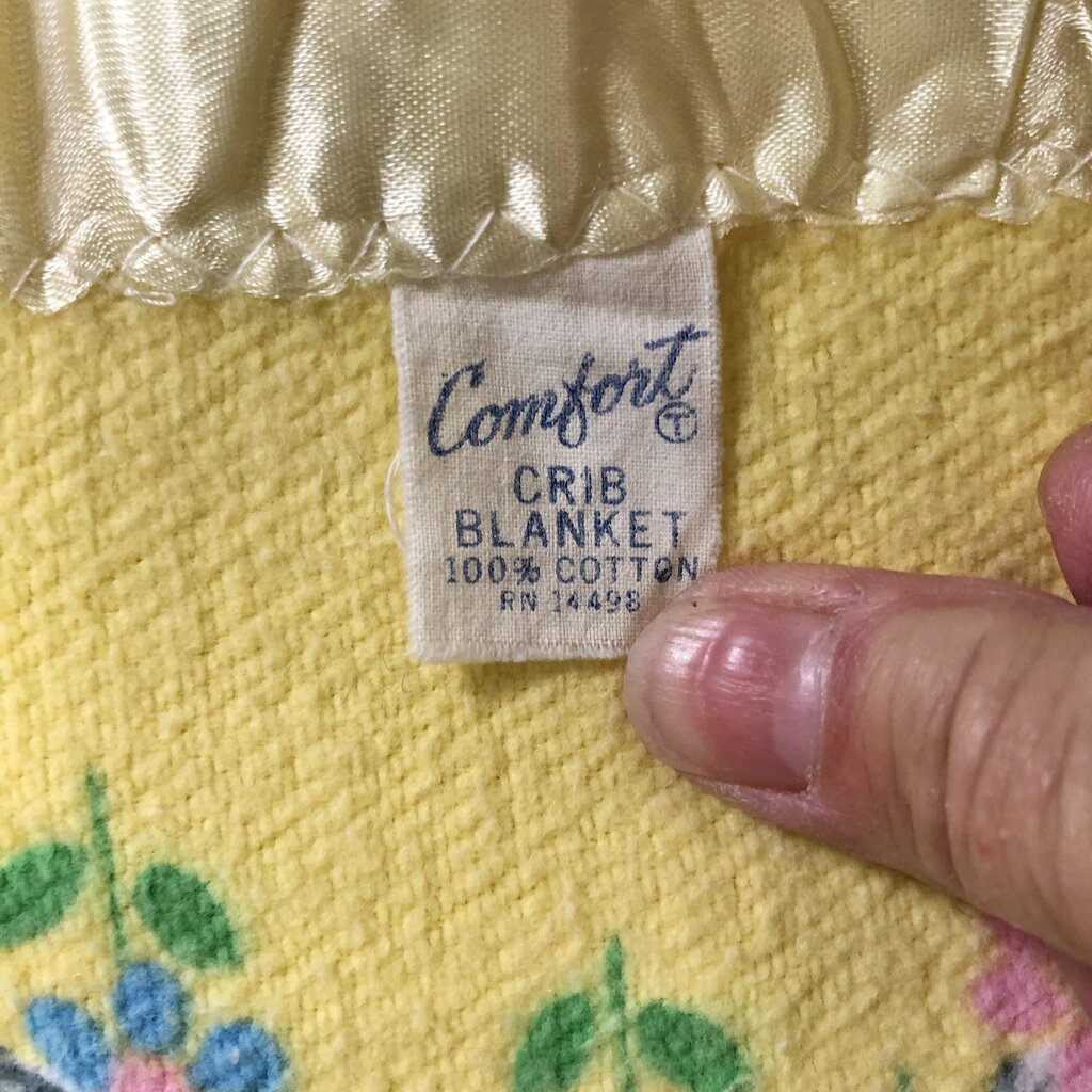 2 Vintage Baby Blankets 100% Cotton Kittens & Bears /b