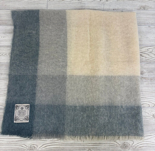 Vtg. Handwoven Donegal Mohair & Wool Throw Made in Ireland /j