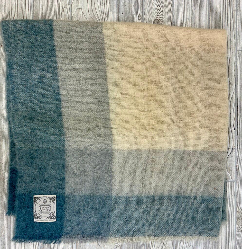 Vtg. Handwoven Donegal Mohair & Wool Throw Made in Ireland /j