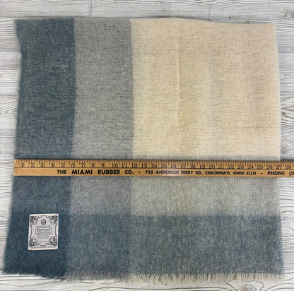 Vtg. Handwoven Donegal Mohair & Wool Throw Made in Ireland /j