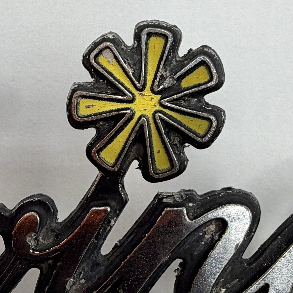 Vintage Original 1970-1974 Dodge Dart Swinger Emblem 3446102 /cb