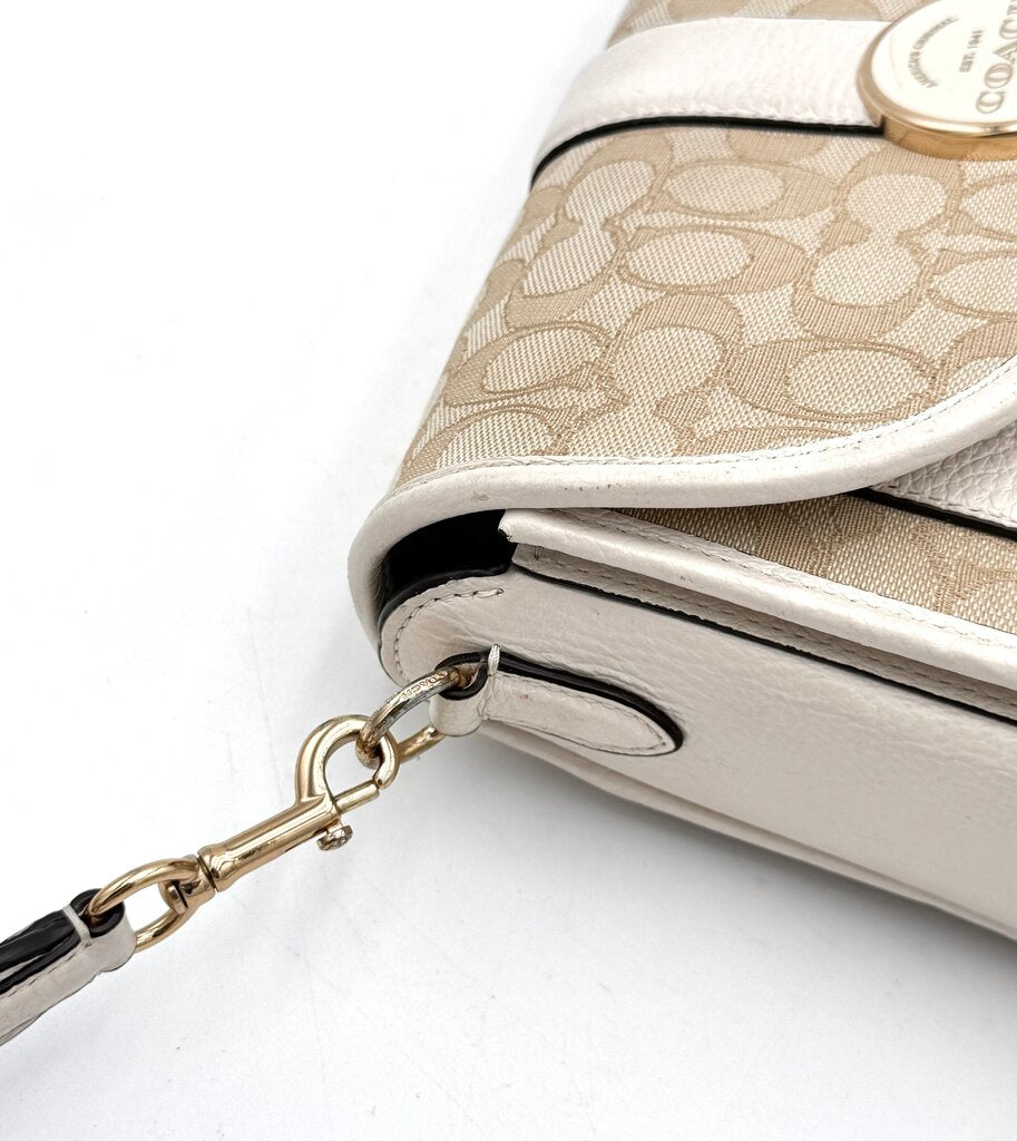 Coach Lonnie Cross Body Baguette no. F2291