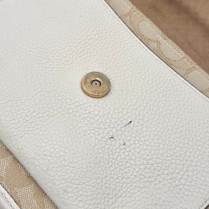 Coach Lonnie Cross Body Baguette no. F2291