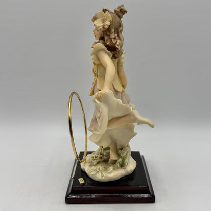 Vintage 1986 Guiseppe Armani Magic Memories 9” Girl Playing With Hoop Figurine Made In Italy /cb