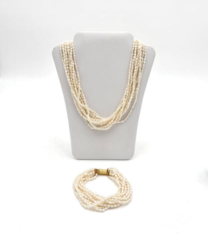 VTG Set Of 2 Freshwater Pearl Choker And Bracelet With Golden Clasp