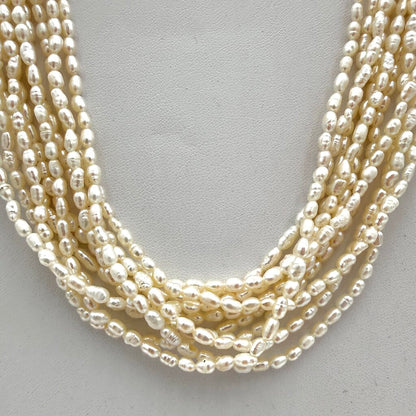 VTG Set Of 2 Freshwater Pearl Choker And Bracelet With Golden Clasp
