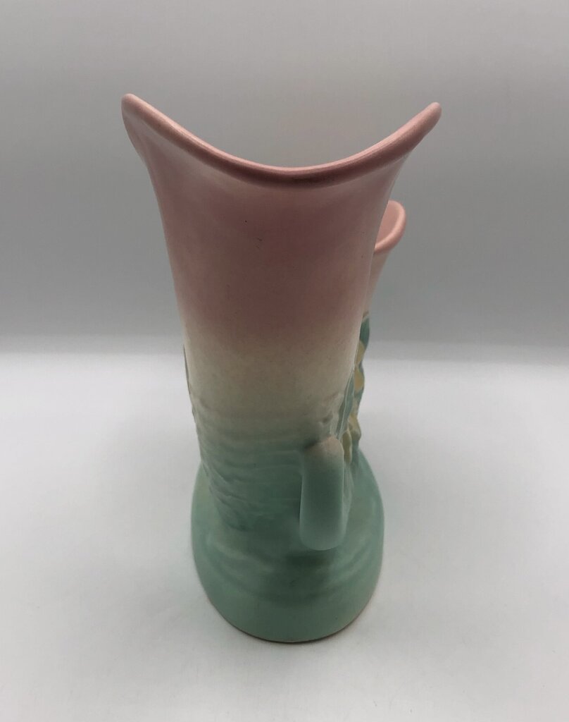 Hull Art Pottery Double Water Lily Vase /b
