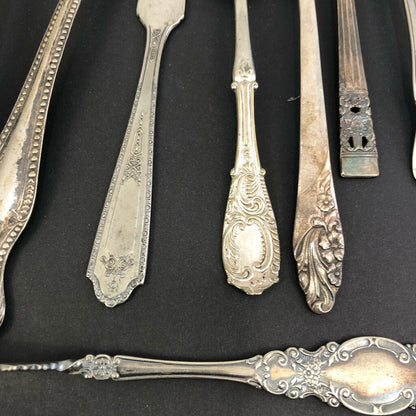 Eclectic 32pc Lot of Antique & Vintage Silver Plate Flatware /b