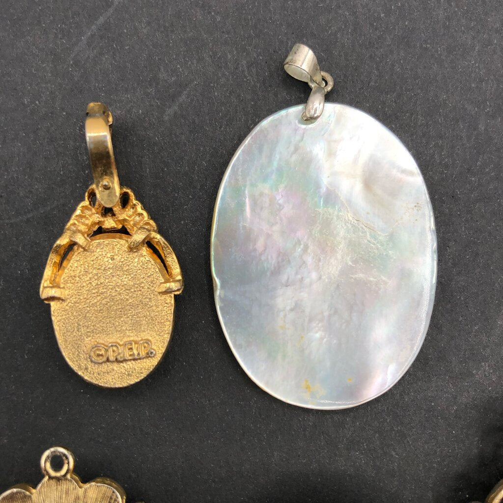 Lot of 5 Vintage Faux Cameo Pendants & Brooches /b