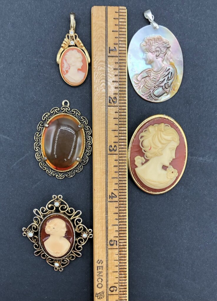 Lot of 5 Vintage Faux Cameo Pendants & Brooches /b