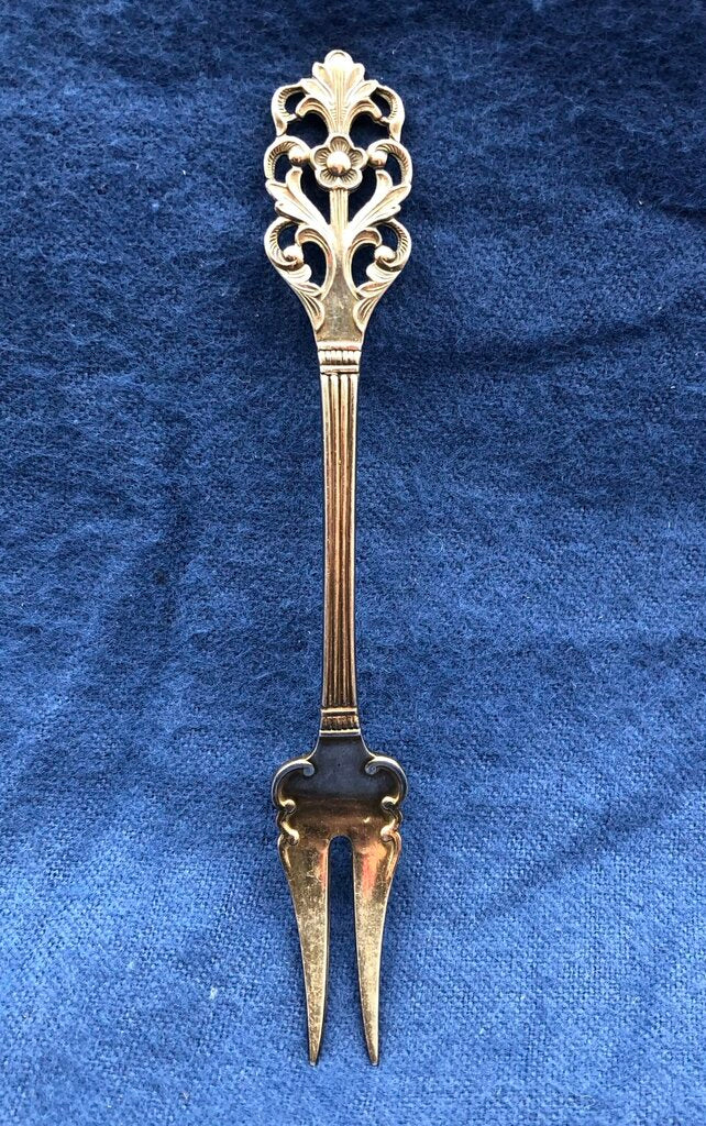 Sweden 830S Silver Th. Marthinsen Viking Rose Escargot/ Tapas Fork /b