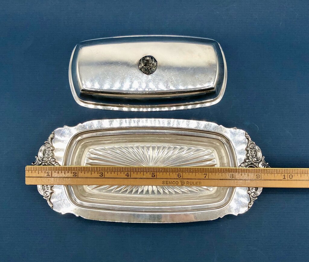 Wallace Silver Plate “Baroque” Covered Butter Dish w/ Glass Insert /b