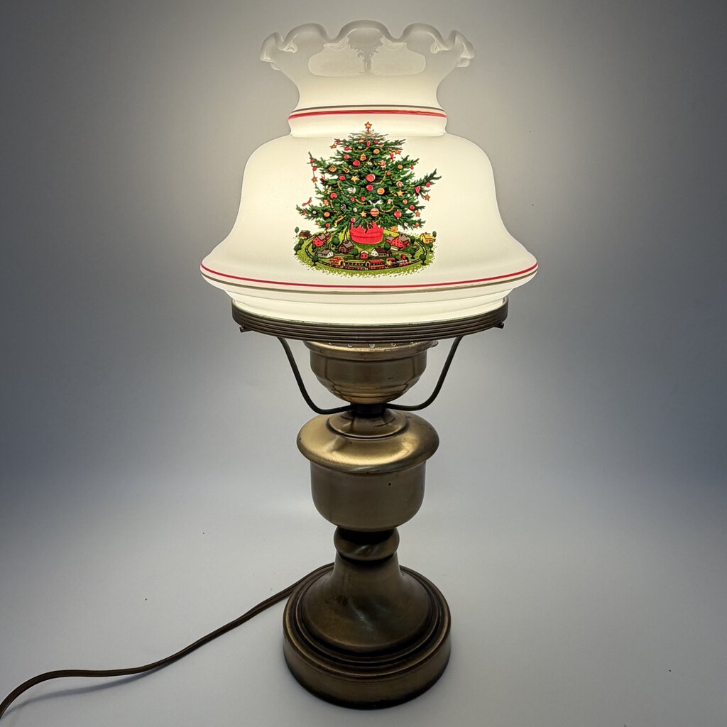 Vintage Brass Hurricane Parlor Lamp w/White Glass Ruffled Christmas Tree Shade 14 1/2” /cb