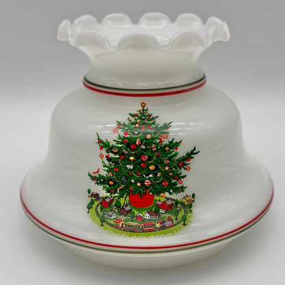 Vintage Brass Hurricane Parlor Lamp w/White Glass Ruffled Christmas Tree Shade 14 1/2” /cb