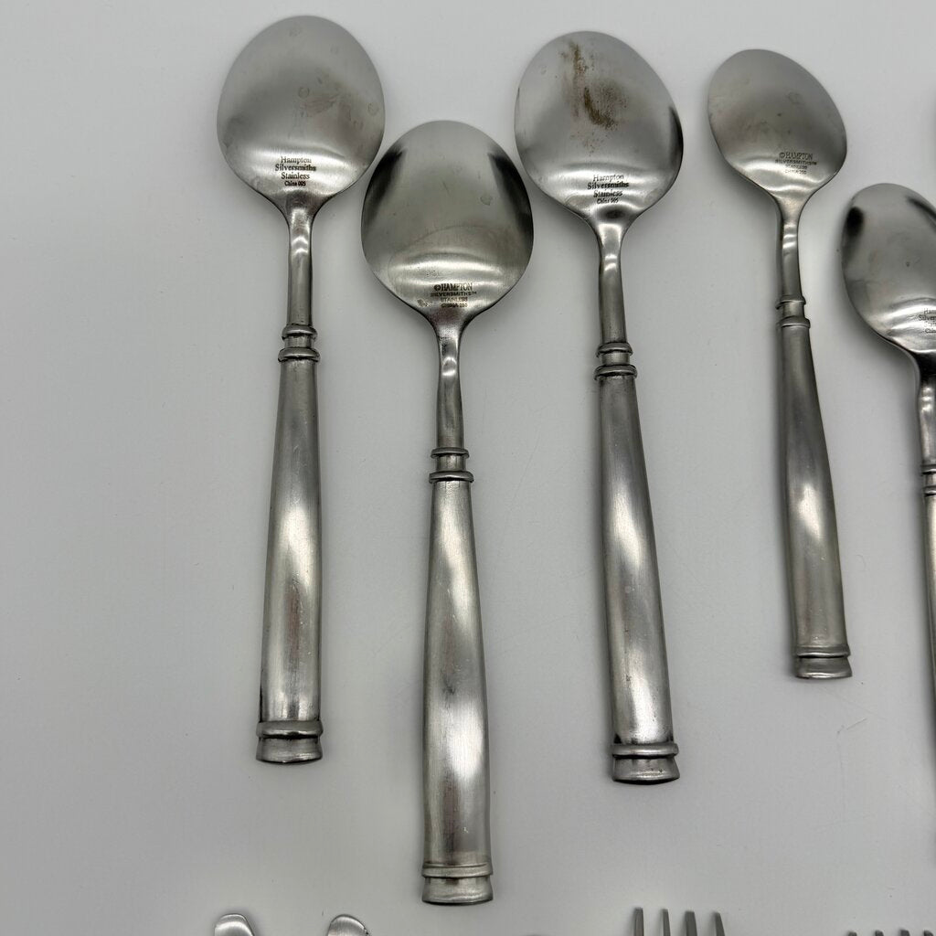 Hampton Silversmiths Avignon 1 Satin Sainless Flatware 20 Piece Lot /cb
