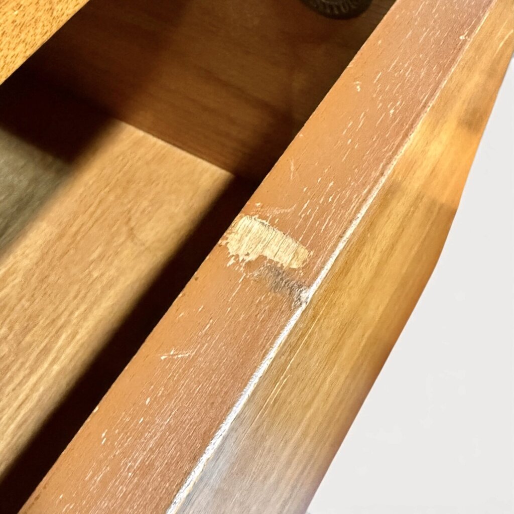 Tri-Bond Furniture Oak Tall 4 Drawer Dresser