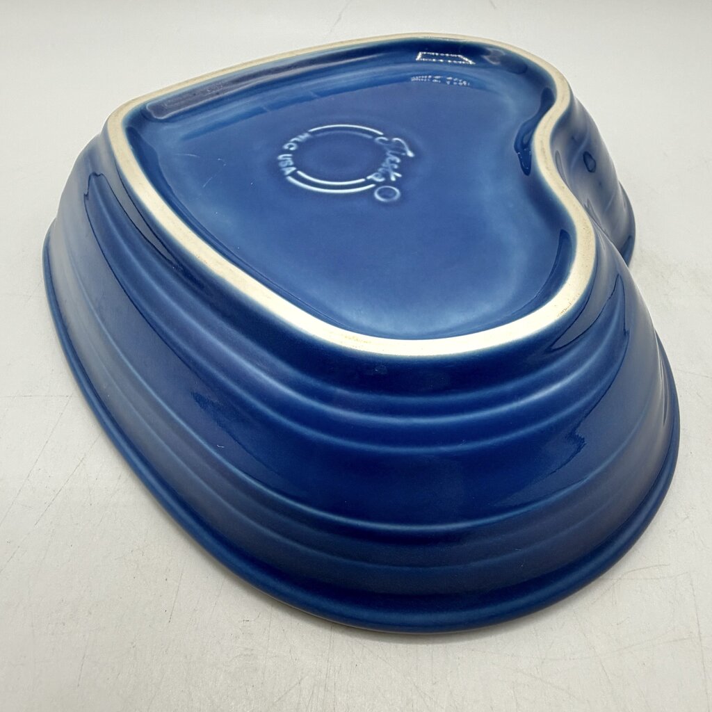 Homer Laughlin Fiesta Heart Shaped Bowls 7 1/2” Lapis & Scarlet Red Set/2 /cb