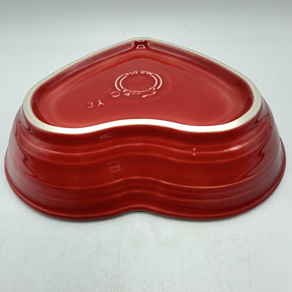 Homer Laughlin Fiesta Heart Shaped Bowls 7 1/2” Lapis & Scarlet Red Set/2 /cb