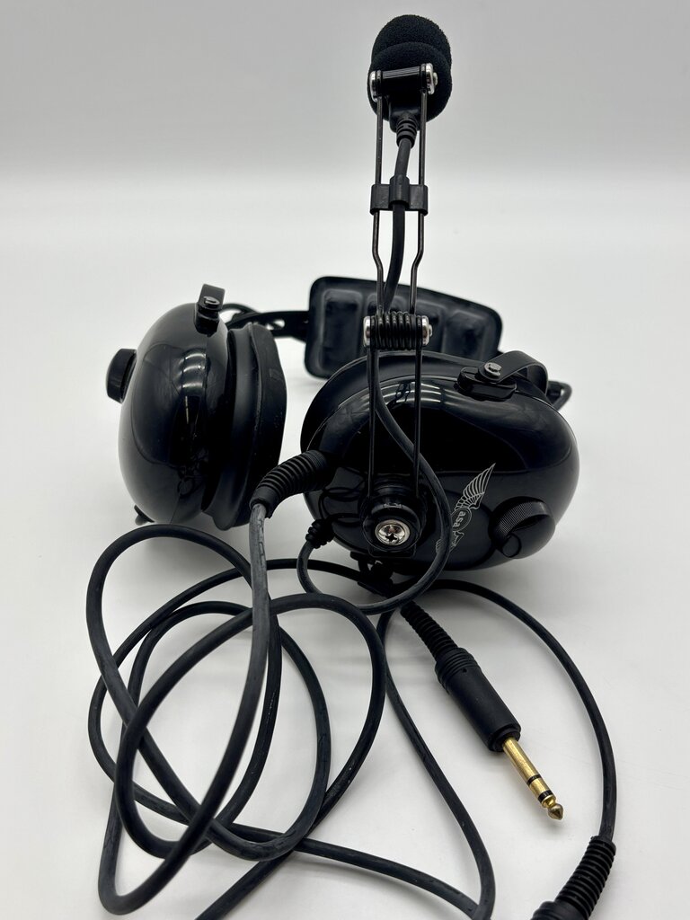 ASA Air Classics Aviation Headseet Two Prong Plug Black Pilot Headset with Case /j