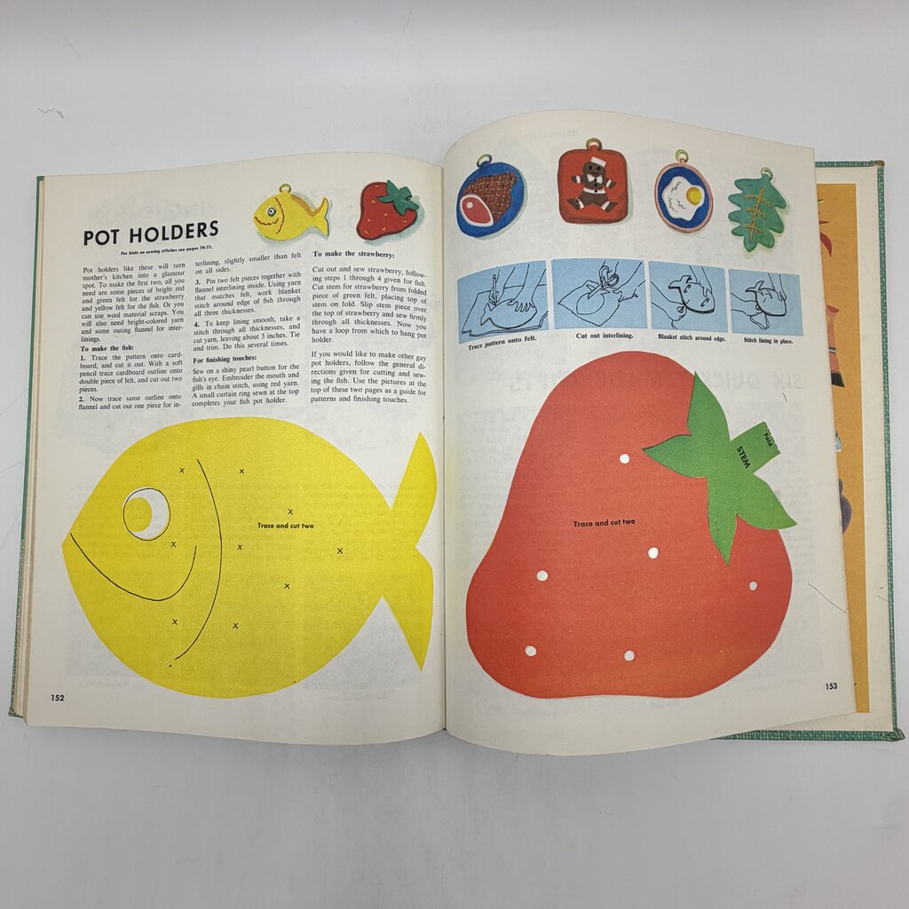 Vintage 1953 McCall’s Giant Golden Make-It Book Children Activity Hardcover Book /cb