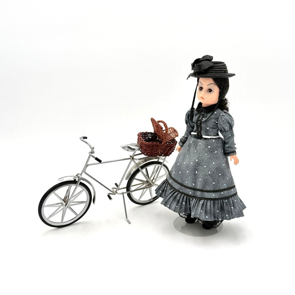 VTG 75th Anniversary Wizard of Oz Miss Gulch w/ Metal Bike & Toto