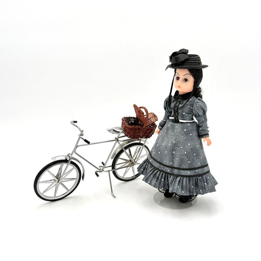 VTG 75th Anniversary Wizard of Oz Miss Gulch w/ Metal Bike & Toto