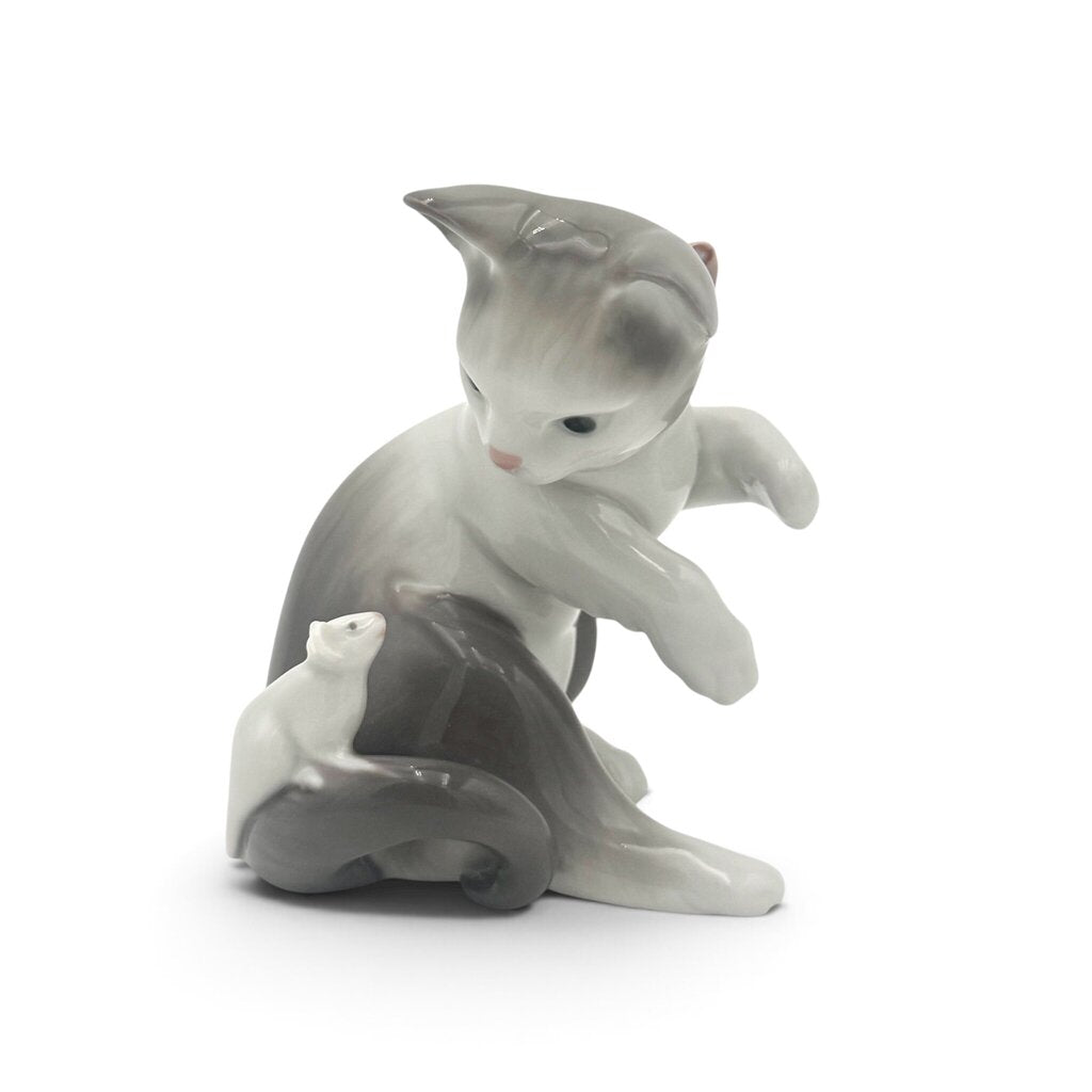 VTG Lladro Cat and Mouse Porcelain Figurine no. 5236