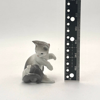VTG Lladro Cat and Mouse Porcelain Figurine no. 5236