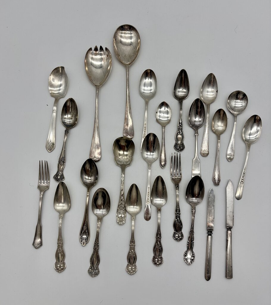 Mismatched Lot of 22 Vtg. Silver-plate Spoons, Forks & Knives /j