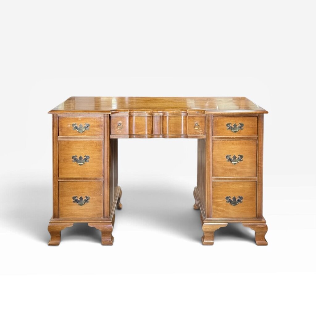 Kling 7 Drawer Maple Desk