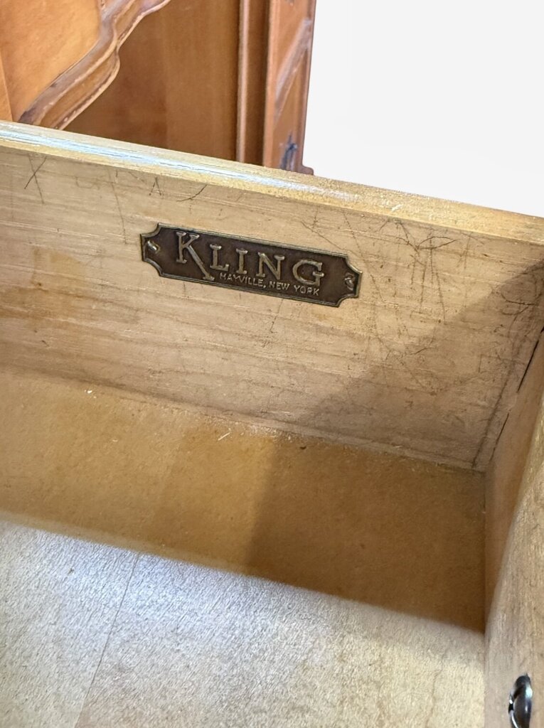 Kling 7 Drawer Maple Desk