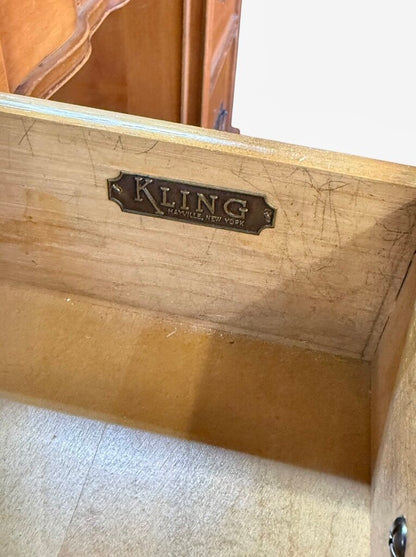 Kling 7 Drawer Maple Desk