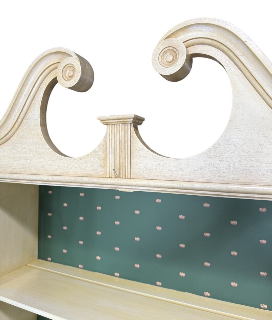 Genuine Mahogany 2 Piece Cream Hutch