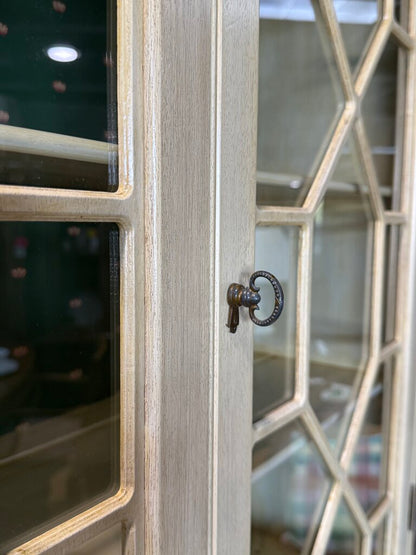 Genuine Mahogany 2 Piece Cream Hutch