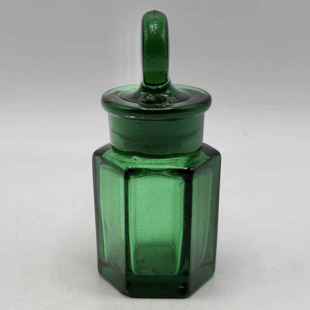 Antique Victorian Hexagonal Emerald Green Glass Smelling Salts Bottle /cb