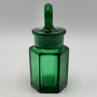 Antique Victorian Hexagonal Emerald Green Glass Smelling Salts Bottle /cb