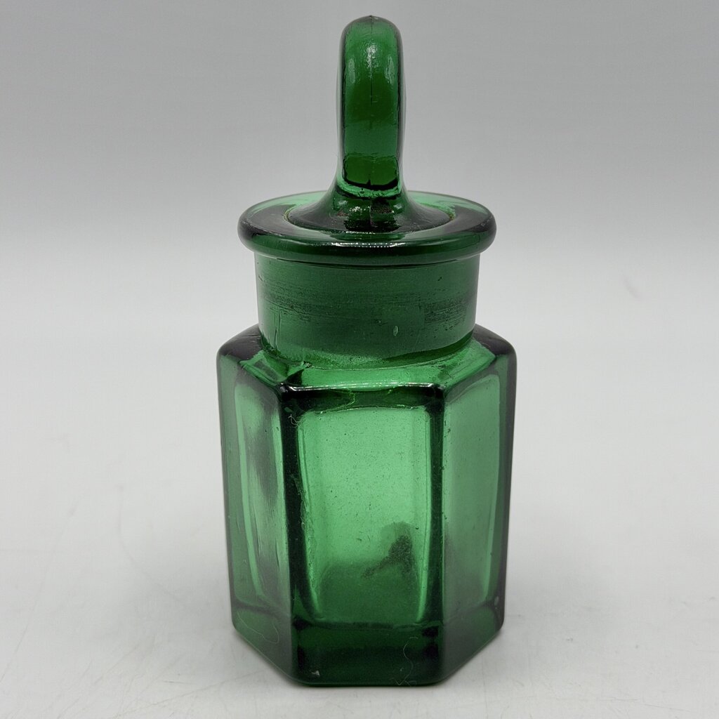 Antique Victorian Hexagonal Emerald Green Glass Smelling Salts Bottle /cb