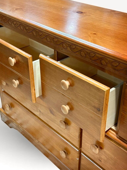 Oak Leaf Trim 7 Drawer Long Dresser