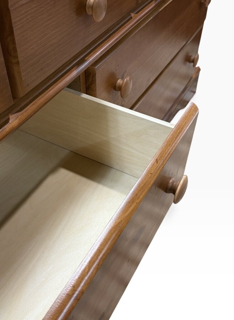 Oak Leaf Trim 7 Drawer Long Dresser