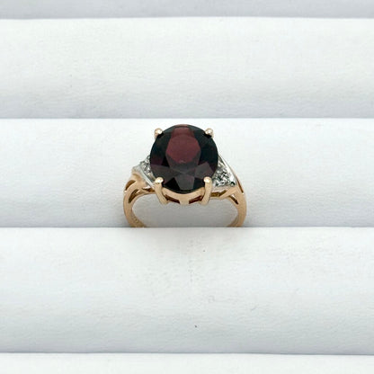 14k Yellow Gold Oval Cut Red Garnet w/ Melee Diamonds Ring