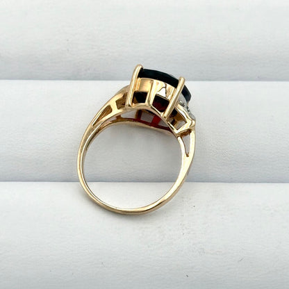 14k Yellow Gold Oval Cut Red Garnet w/ Melee Diamonds Ring