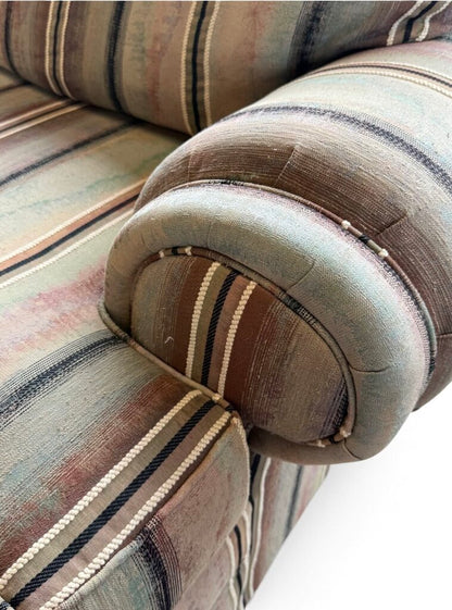 Broyhill Pullout Sleeper Sofa with Pillows