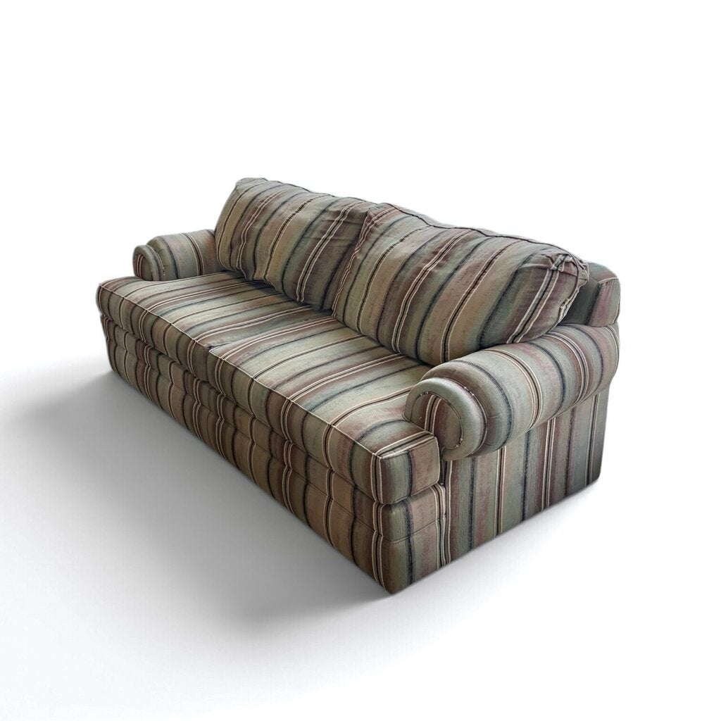 Broyhill Pullout Sleeper Sofa with Pillows