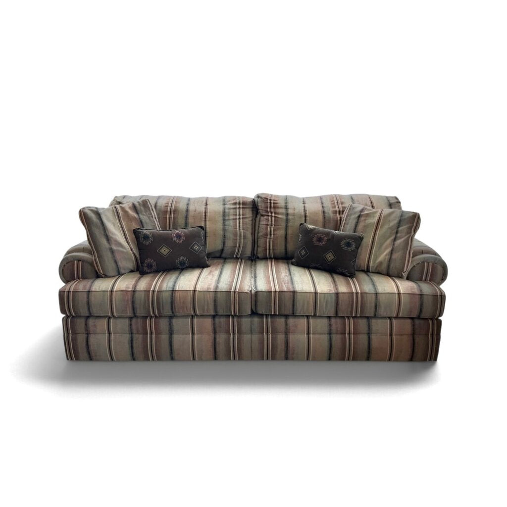 Broyhill Pullout Sleeper Sofa with Pillows